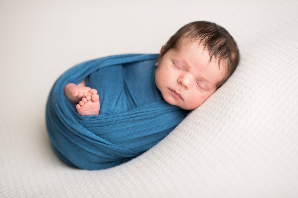 friendstudio fotografo servizio fotografico foto forlì cesena rimini faenza ravenna azienda cerimonia matrimonio newborn baby bambino neonato fotografo maternità